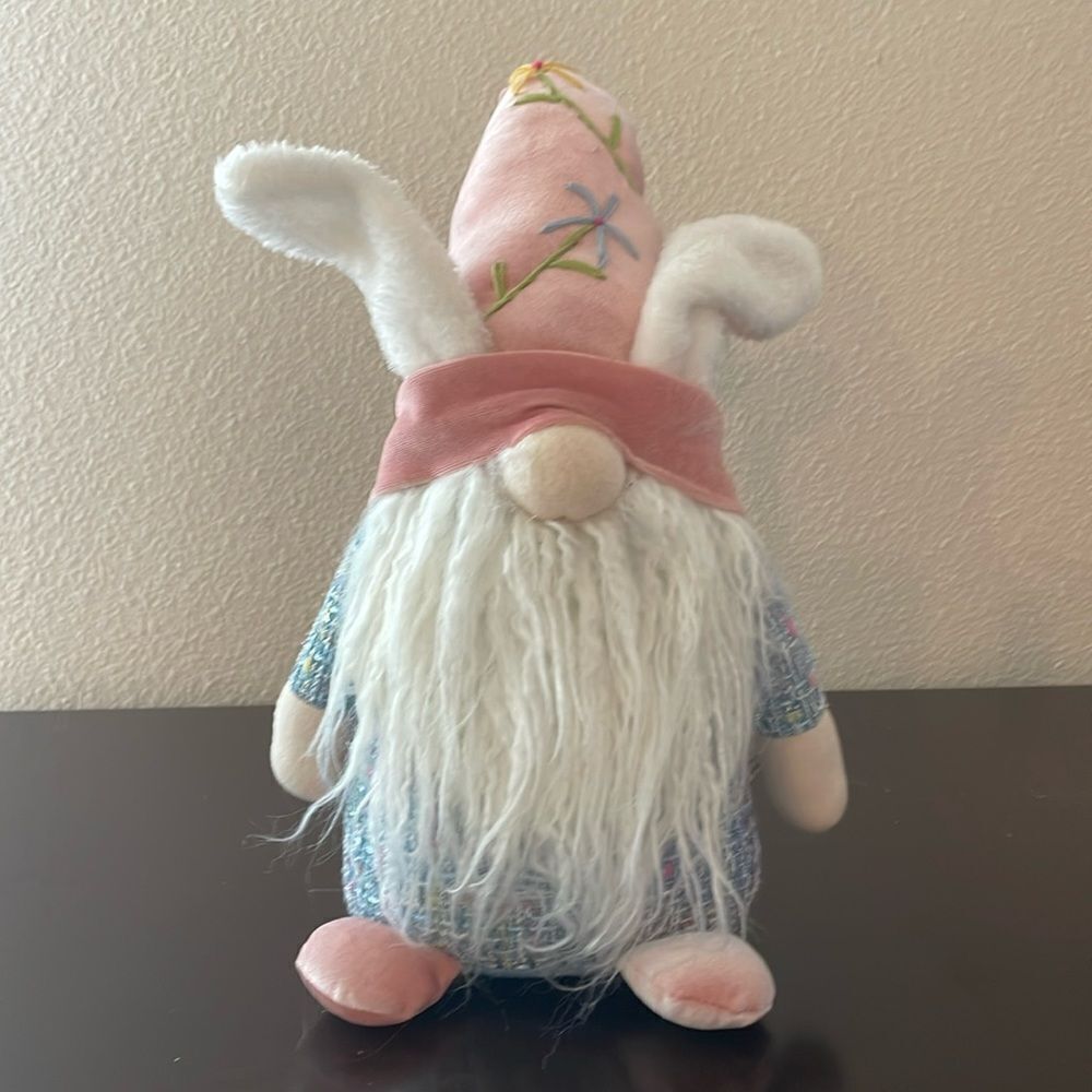 ‎EASTER BUNNY GNOME